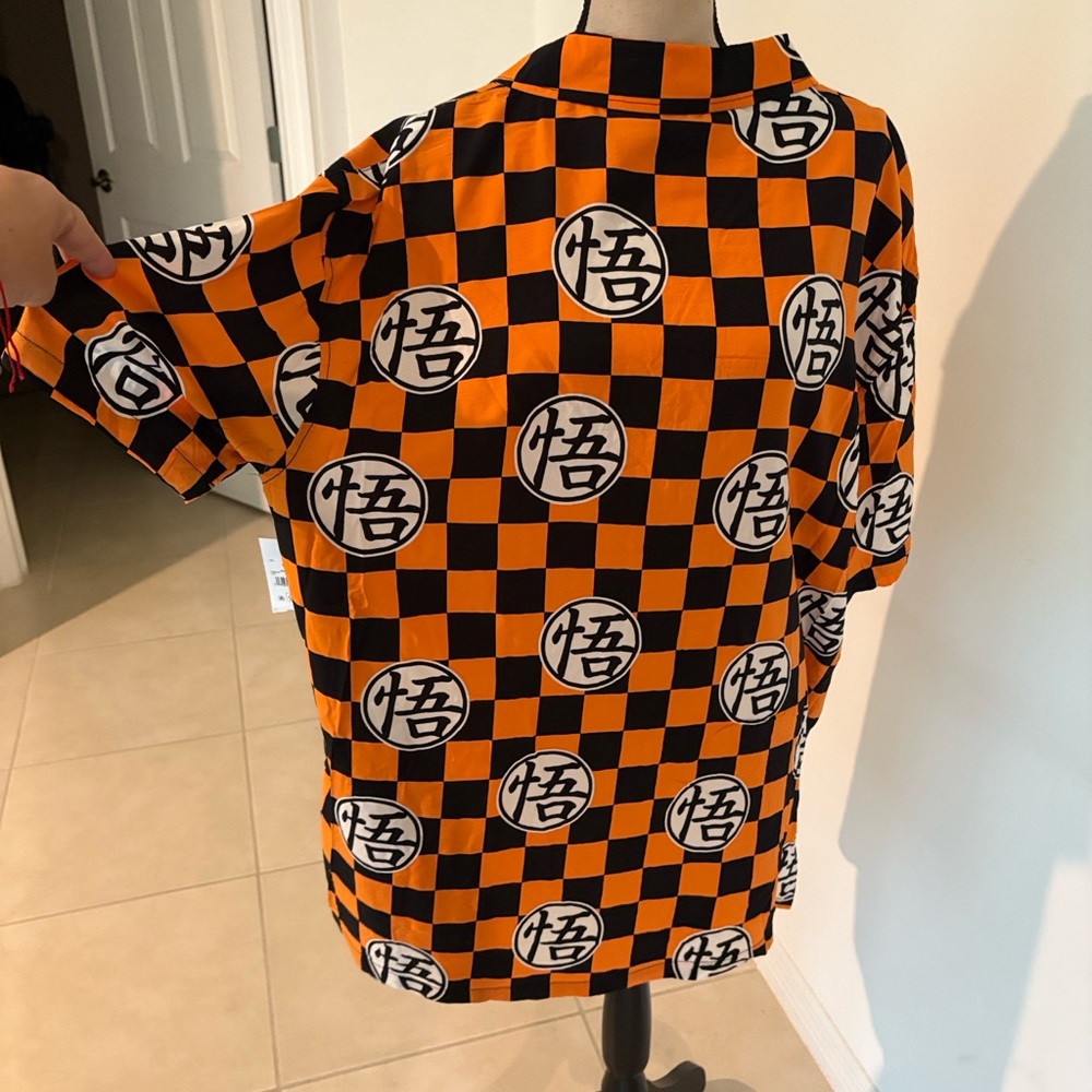 NWT dragon BallZ small men’s button down shirt 1159 - Picture 4 of 6